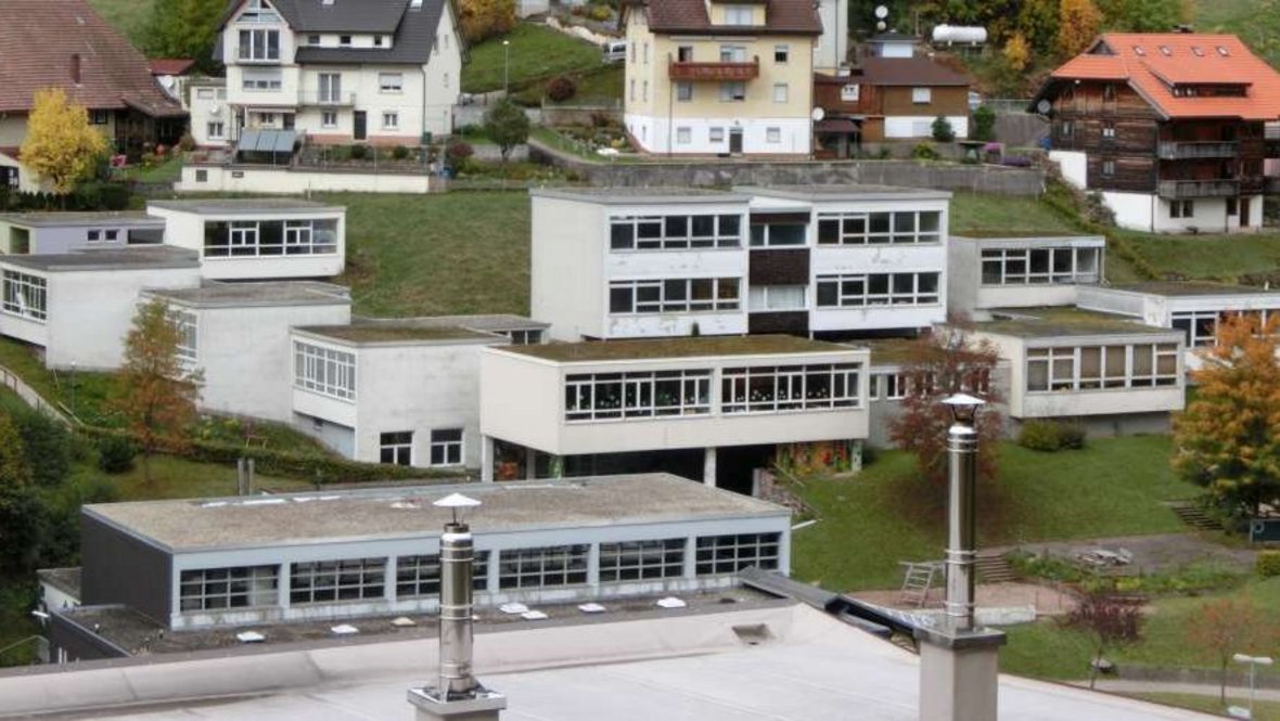 Schule und Kindergarten